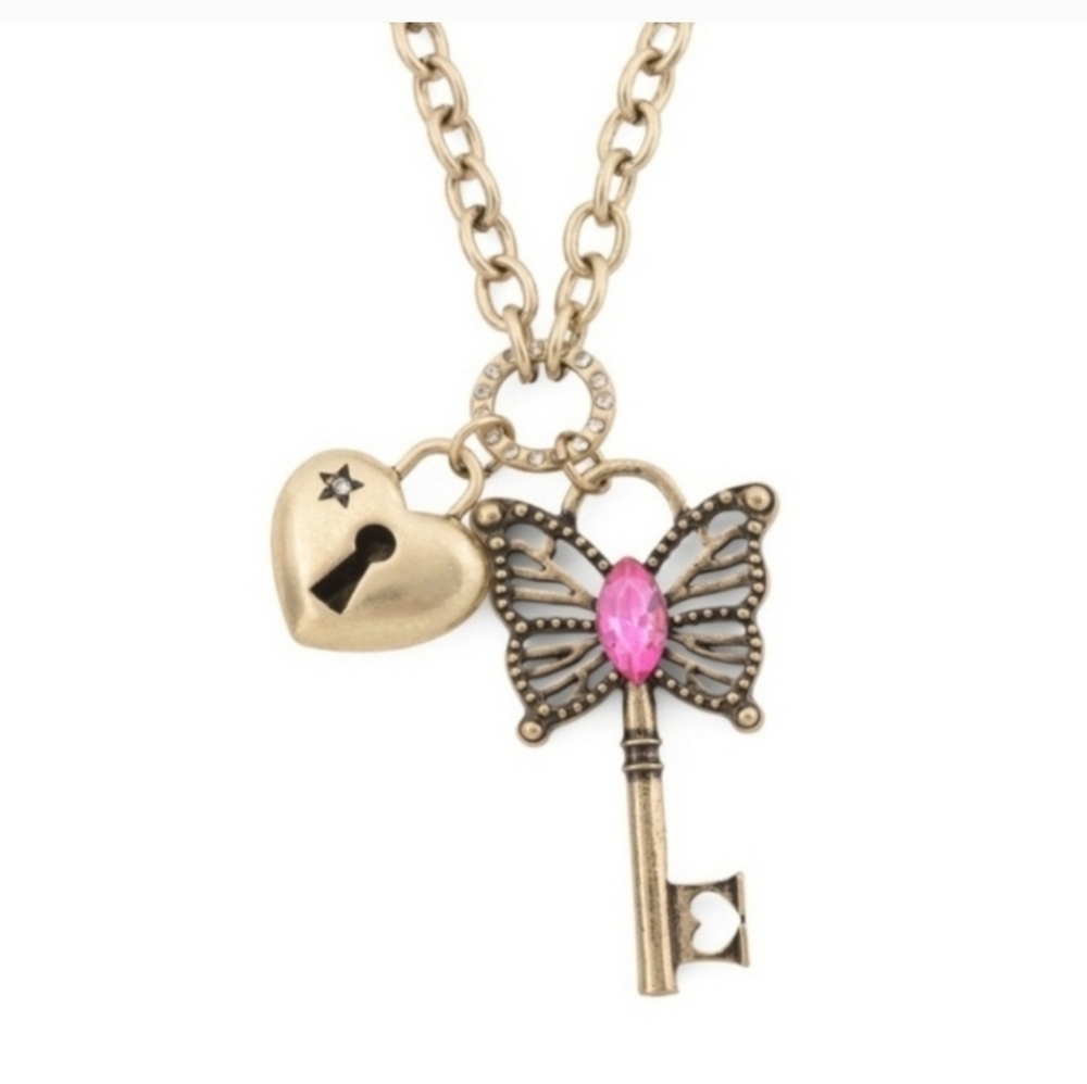👉✨️Betsey Johnson Gorgeous Gold and Pink Butterfly  Charm Necklace